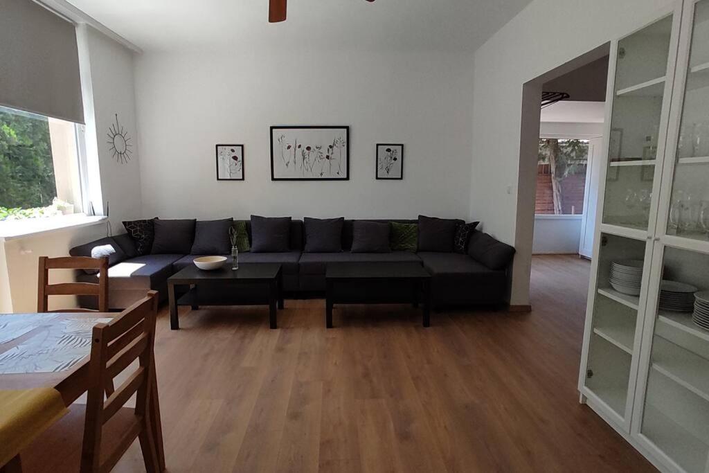 Flora House 3 Minutes From Lake Balaton Keszthely Exterior foto
