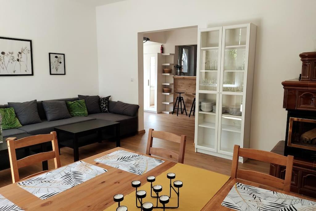 Flora House 3 Minutes From Lake Balaton Keszthely Exterior foto