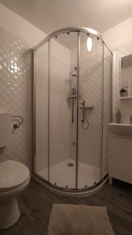 Flora House 3 Minutes From Lake Balaton Keszthely Exterior foto